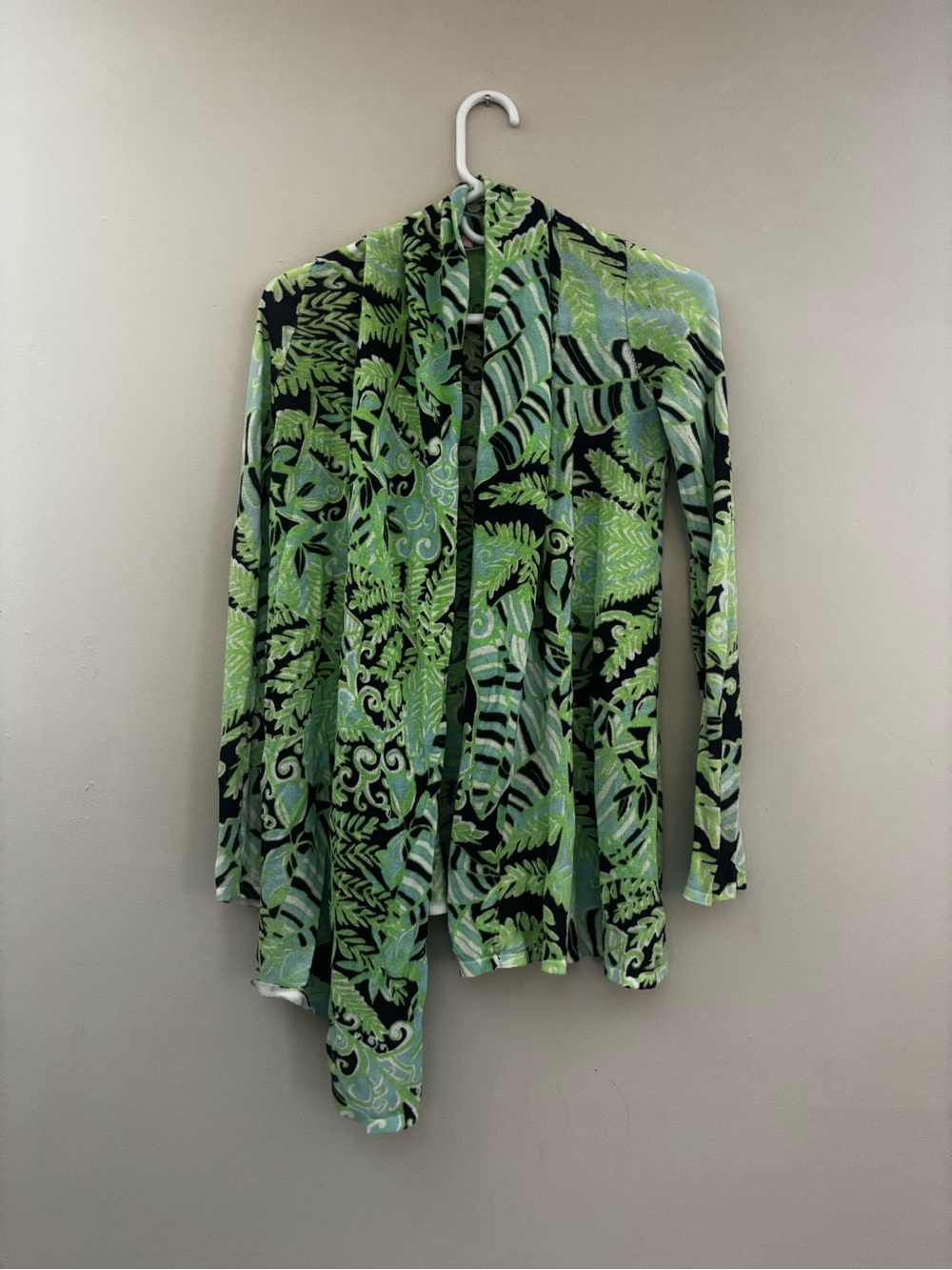 Lilly Pulitzer Green and Black Leaf Print Cardigan